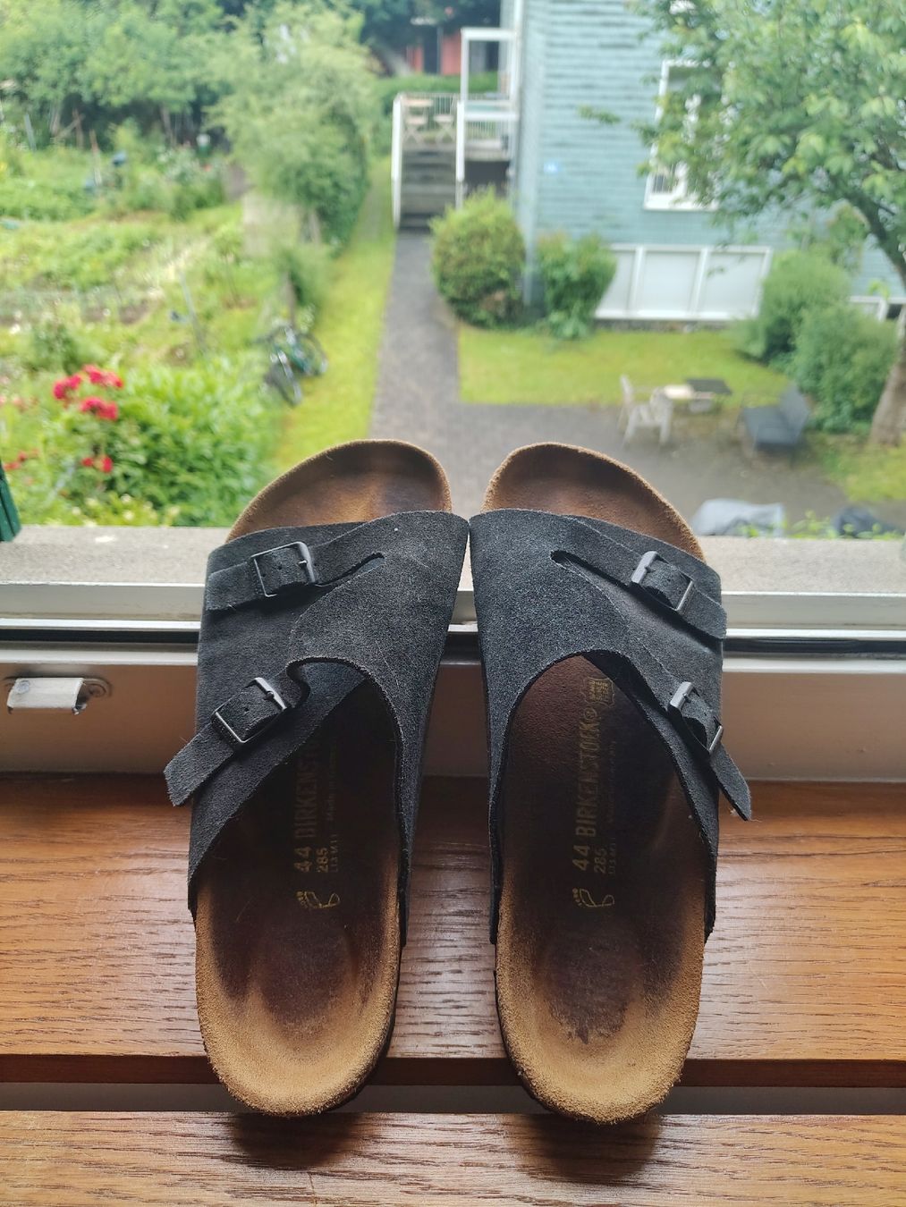 Birkenstock Scarpe da uomo: Birkenstock sandals 44 black – Usato da Zürich venduto da mar_mls6
