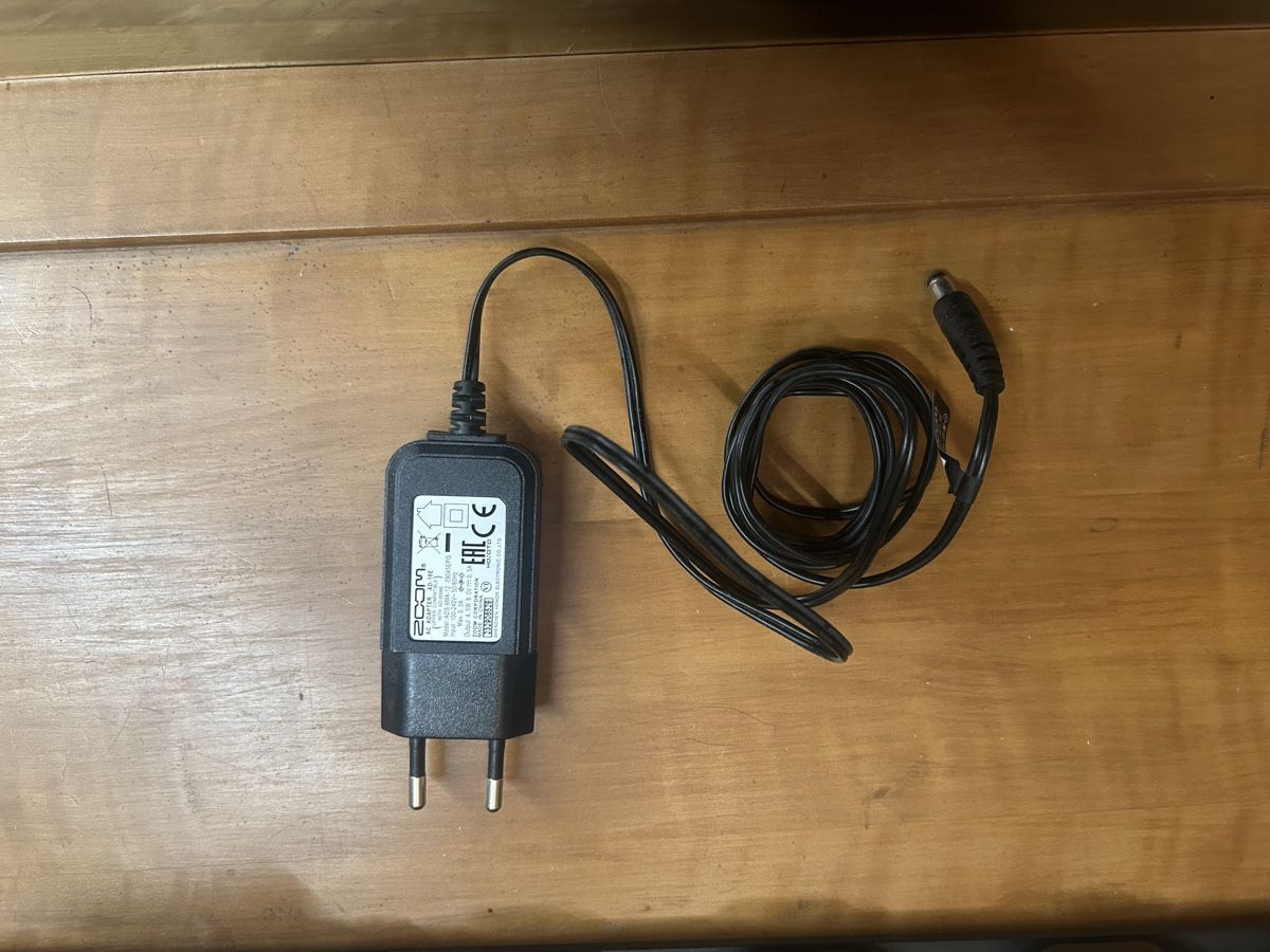 Zoom Strumenti musicali: ZOOM G5n Effektboard – Usato da Bubendorf venduto da Jonaels 6