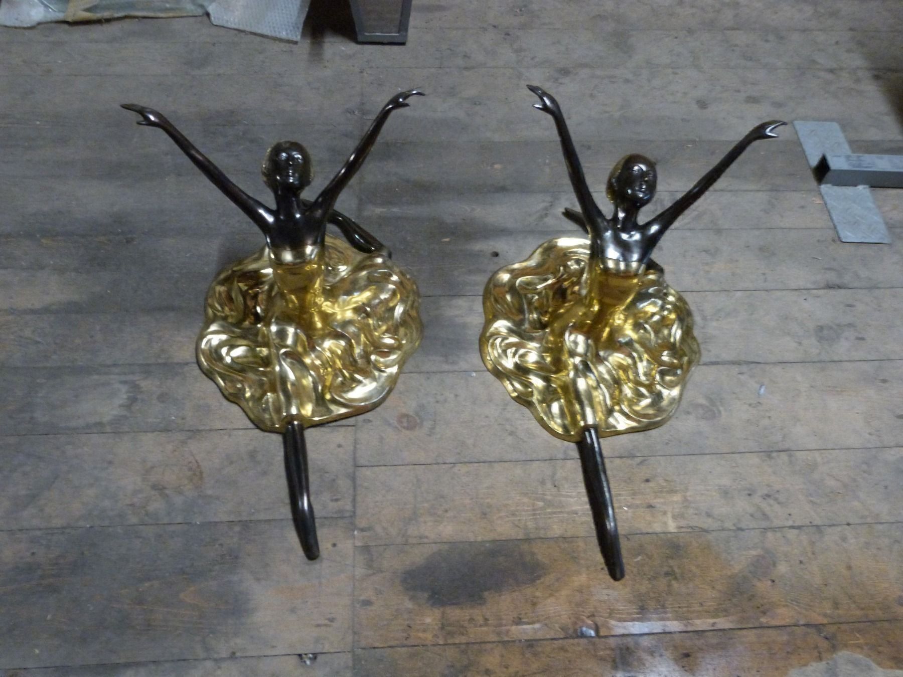 Tavoli: Table basse (danseuses Paris) – Usato da Confignon venduto da gasgas02