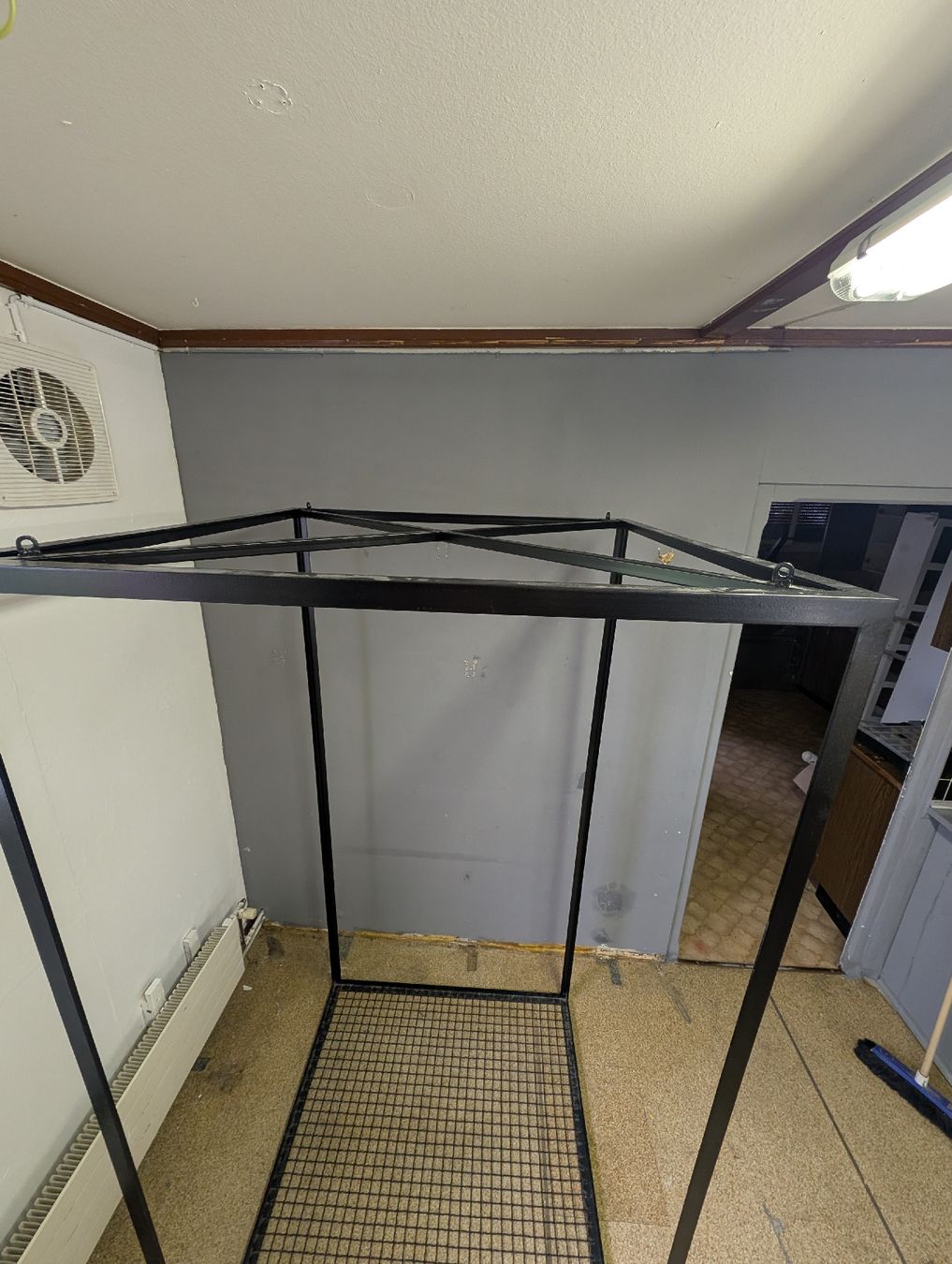 Altro per bambole: Hängender Displaykäfig aus Metall – Nuovo (secondo la descrizione) da Einsiedeln venduto da 031893843546866 3
