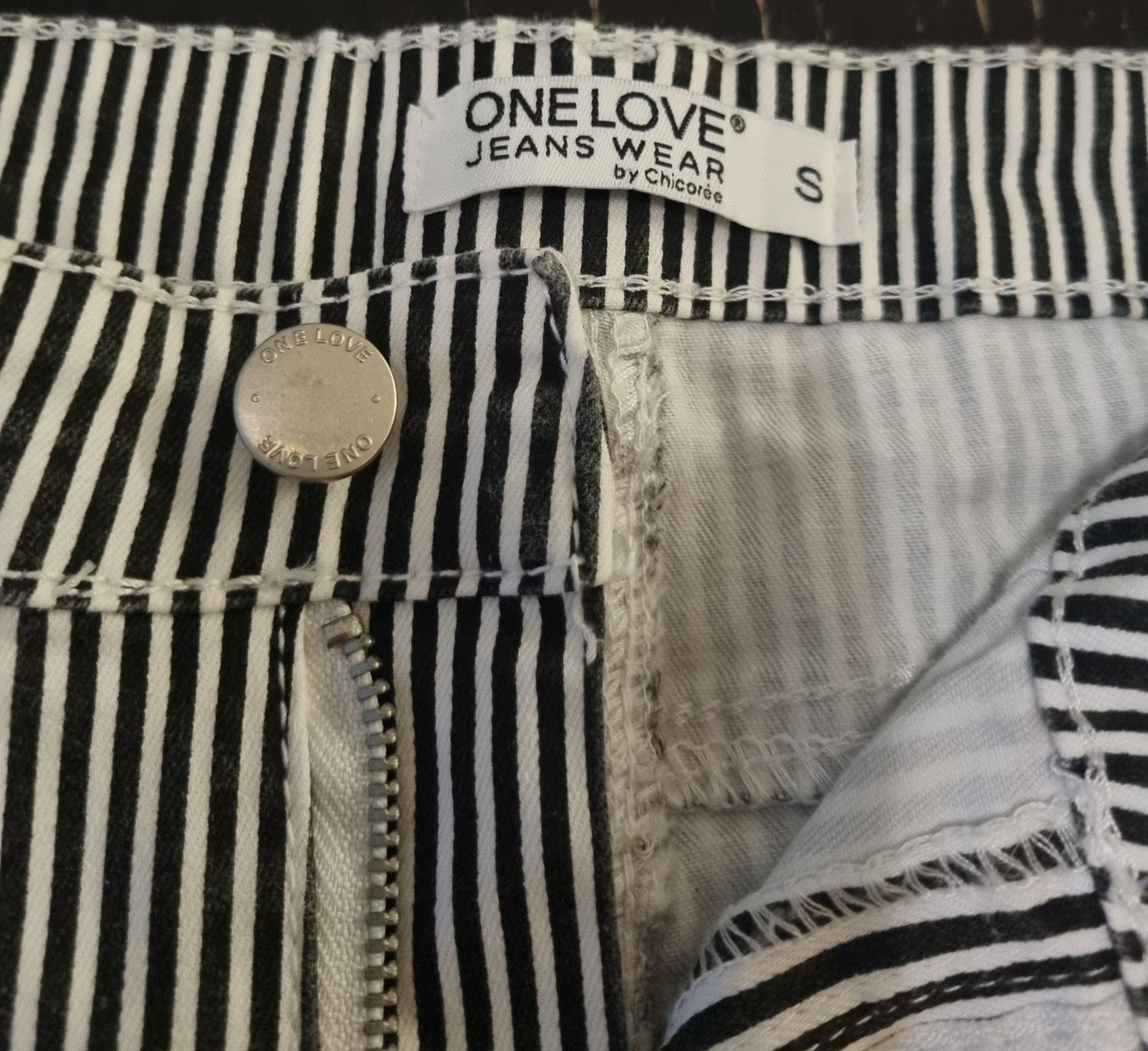 Pantaloni: Sommer Shorts, gestreift, Grösse S – Usato da Kaiseraugst venduto da muggel27 2