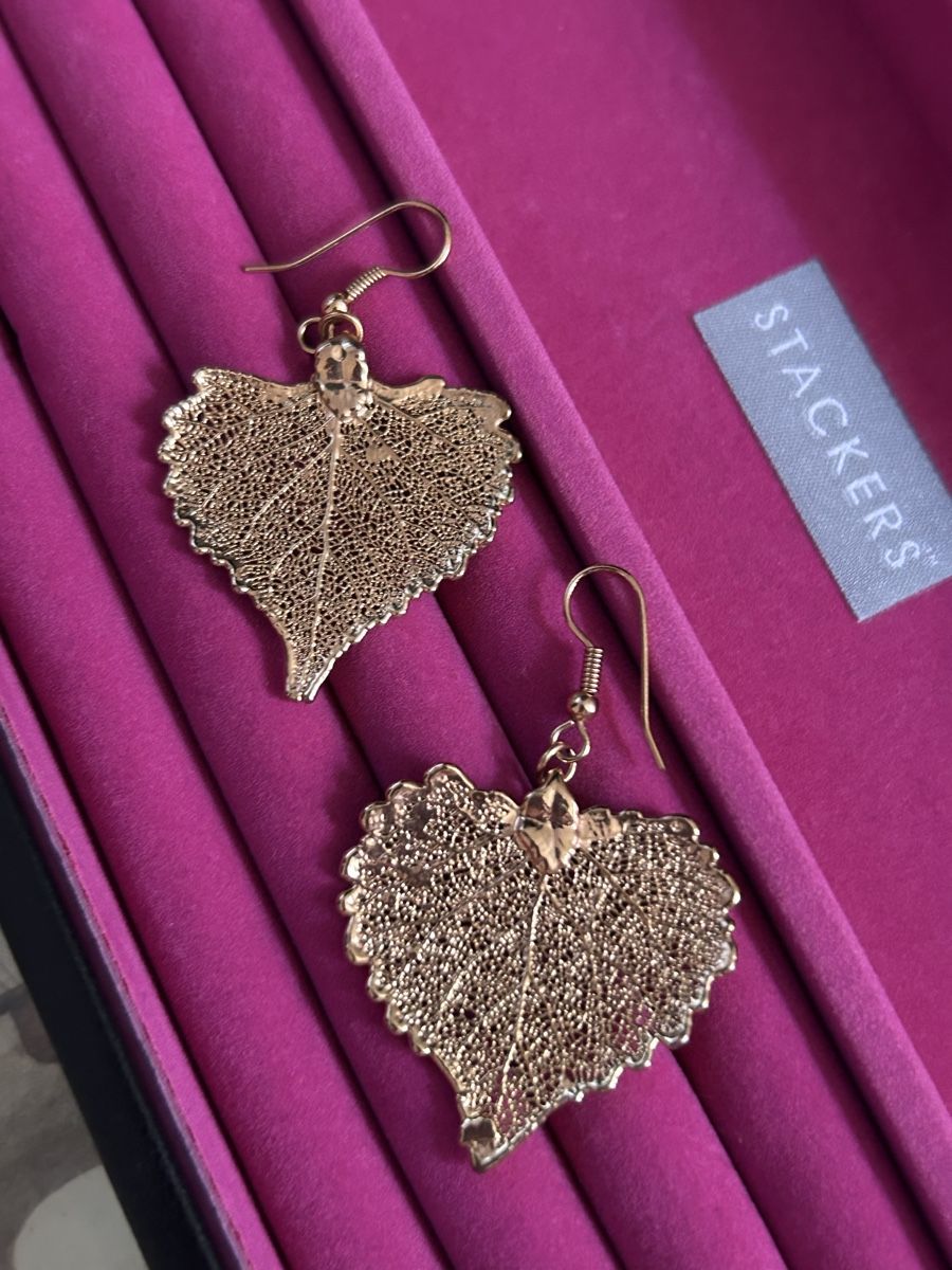Boucles d'oreille: Leaf Earrings Gold Tone Copper  – Neuf (Voir description) à Biel/Bienne par zit_v5yc