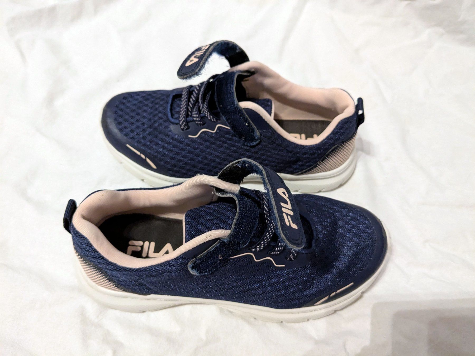 Fila Scarpe per ragazze: Fila Sneaker Blau/Pink Gr. 31 – Usato da Winterthur venduto da in4matiker 4