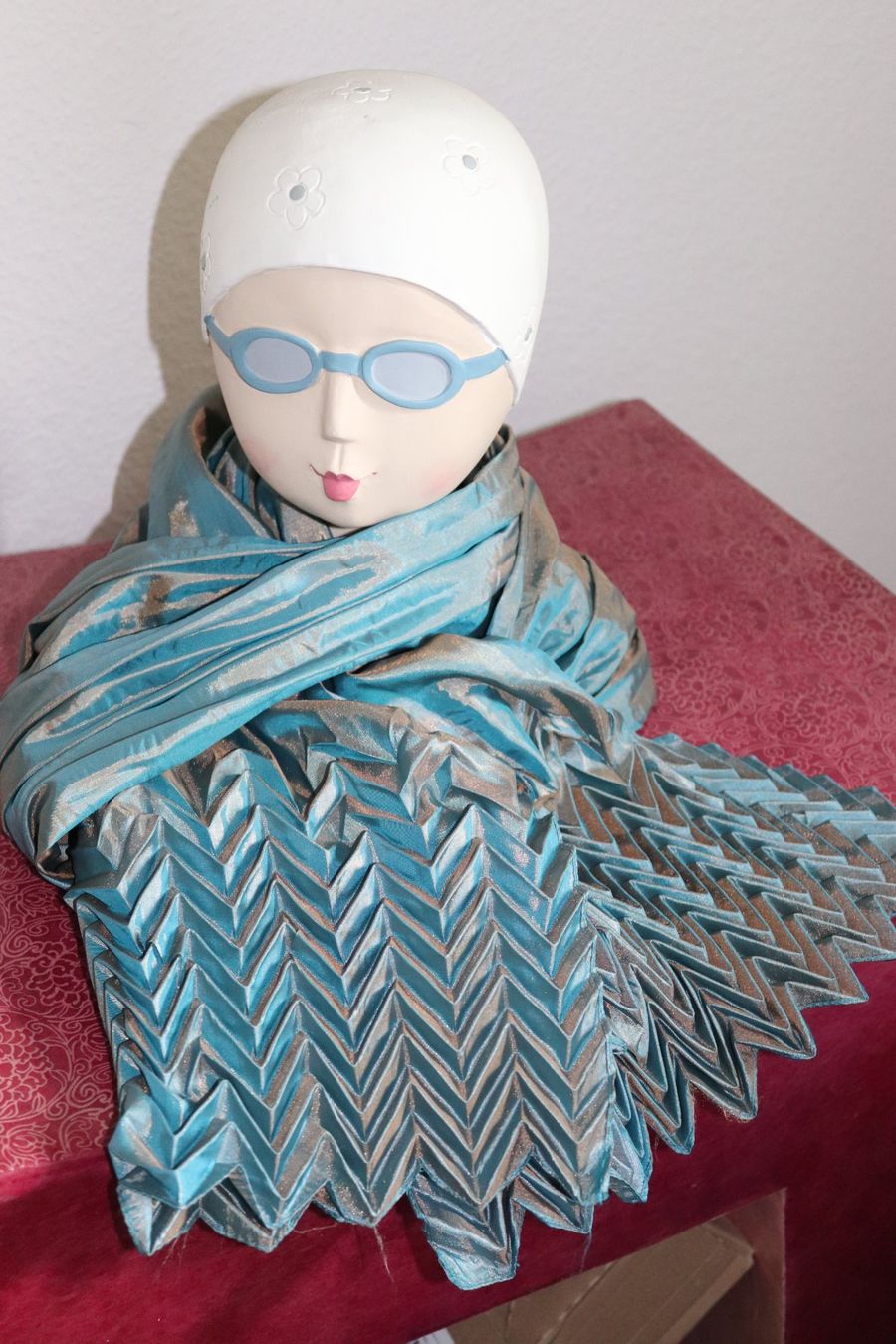 Foulards, Tücher & Schals: Écharpe plissée bleu irisé – Gebraucht aus Biel/Bienne von poison60 1