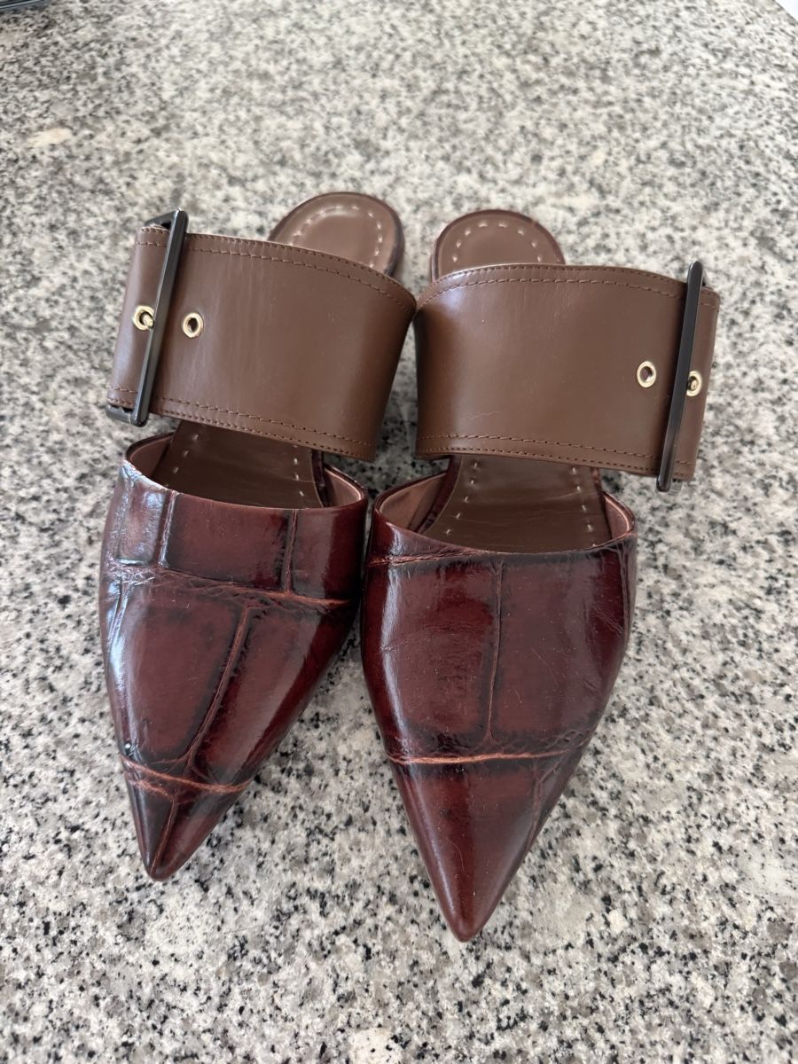 Max Mara Chaussures femmes: MaxMara Mule, Grösse 39   – D'occasion à Kilchberg ZH par Shu01