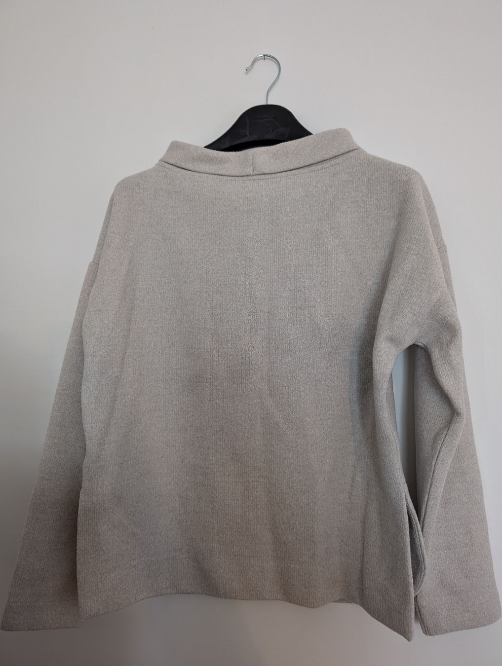 Someday Maglioni & Felpe: Someday Pullover Damen Gr. 36 beige mit Seitenschlitz – Usato da Bern venduto da Zorro333 1