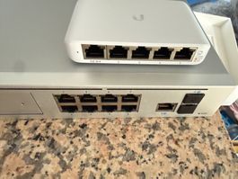 Ubiquiti UniFi Dream Machine Pro (UDM-Pro) – Inkl. Flex mini
