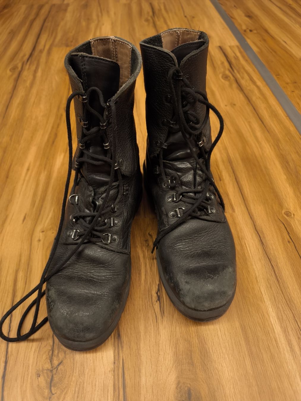 Armée suisse Chaussures hommes: Kampfstiefel Schuhgrösse 46 – D'occasion à Altishausen par PS1992