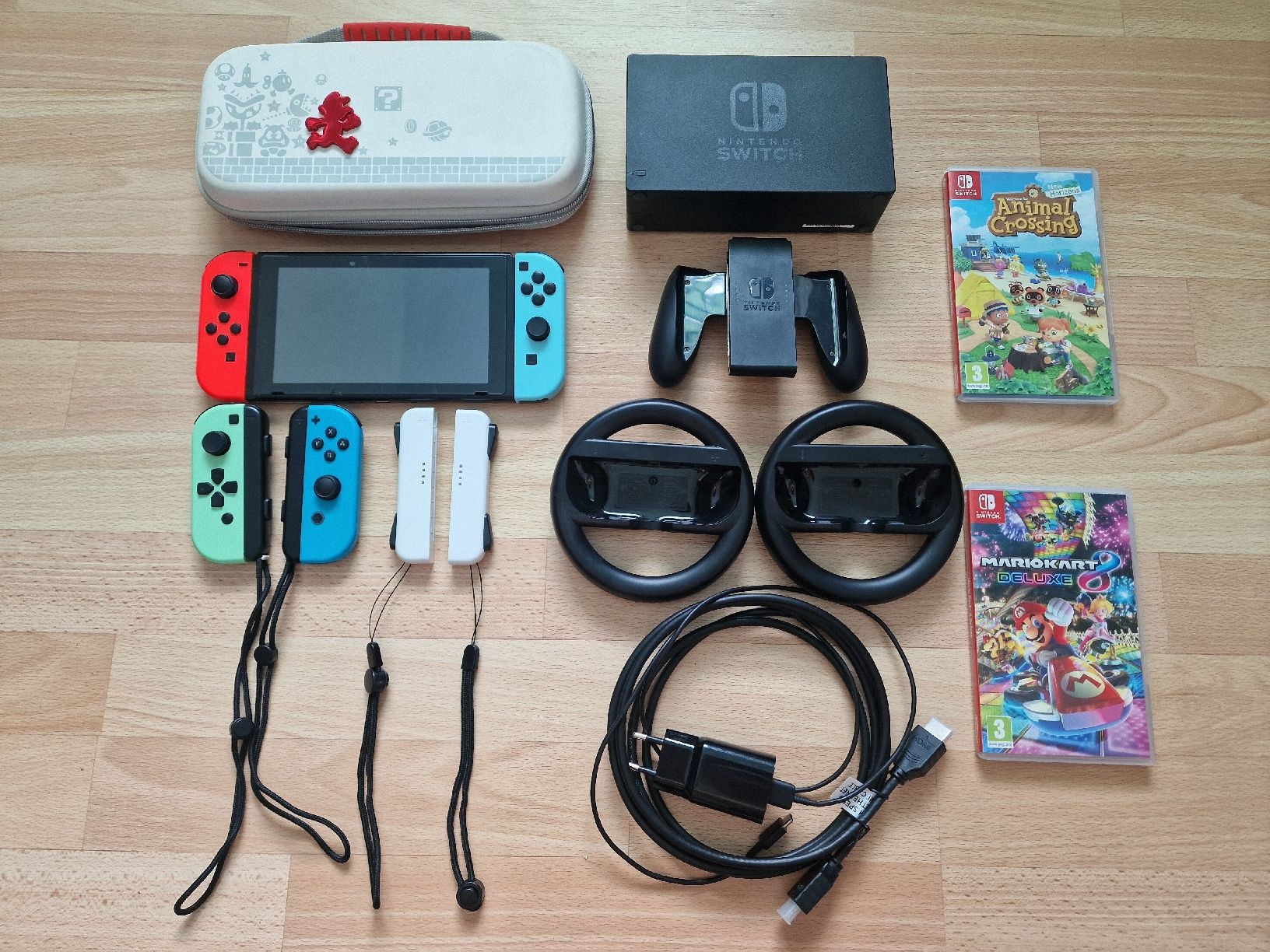 Nintendo Konsolen: Nintendo Switch V1 ungepatcht + 4 Joy-Cons + Mario Kart +1 – Gebraucht aus Fahrwangen von luk_bhw7