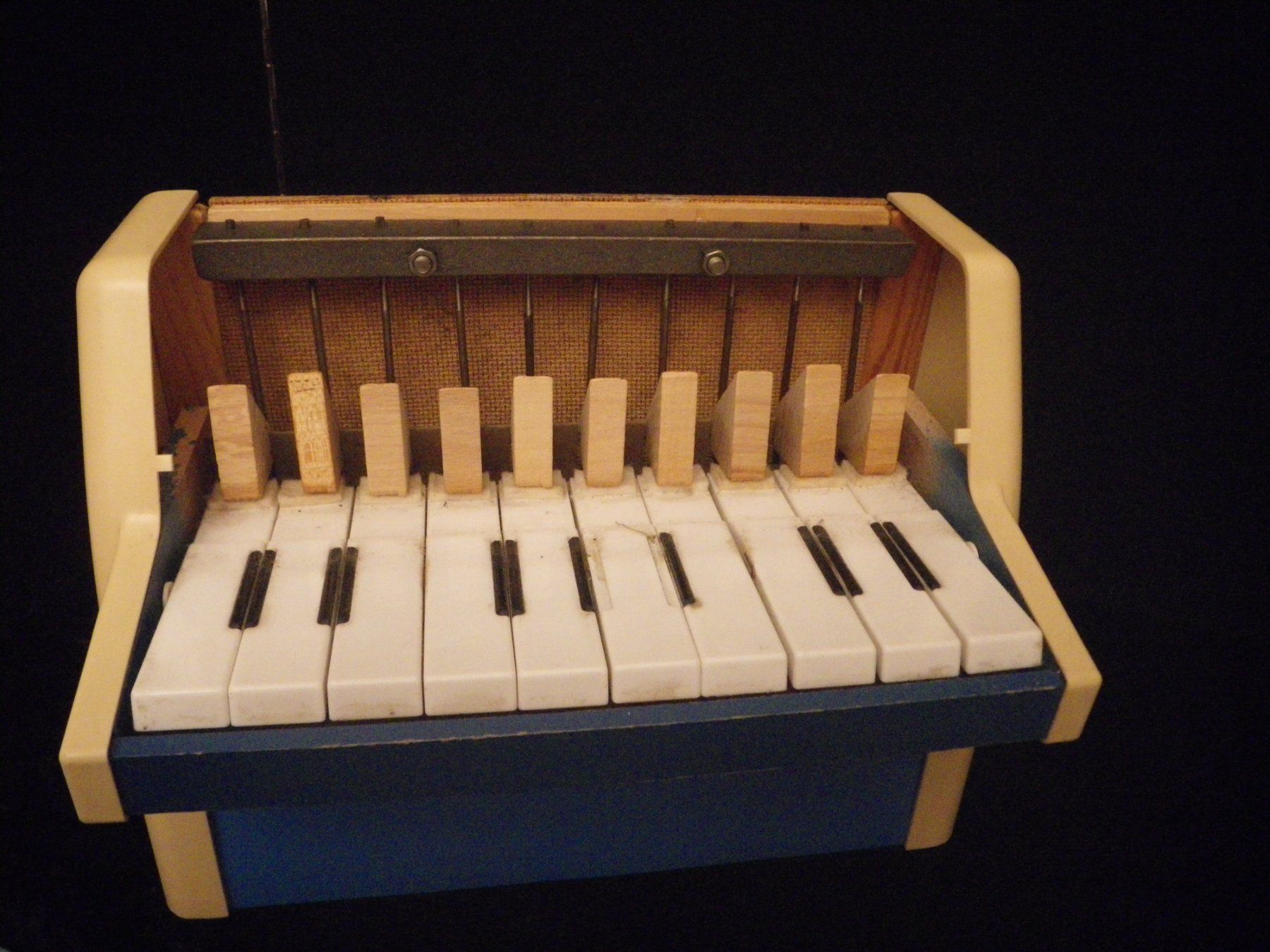 Strumenti musicali: Puppen Klavier wie echt! – Usato da Reinach BL venduto da Annodomini 2