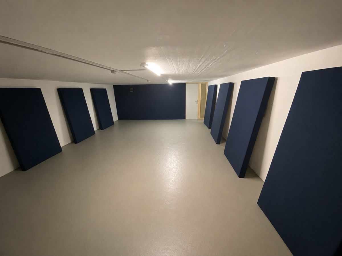 Sonstiges Zubehör: 8 hochwertige Studiopanels / Akustikabsorber – Gebraucht aus Bern von Alyosha