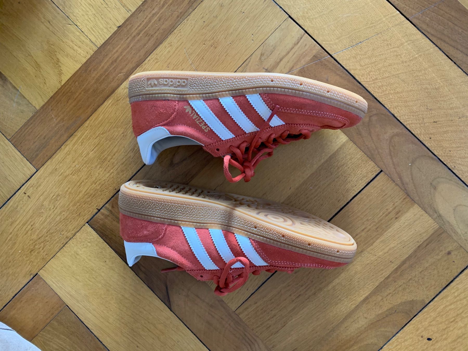 Adidas Scarpe da donna: Adidas Spezial Orange – Usato da Basel venduto da tavola1 1
