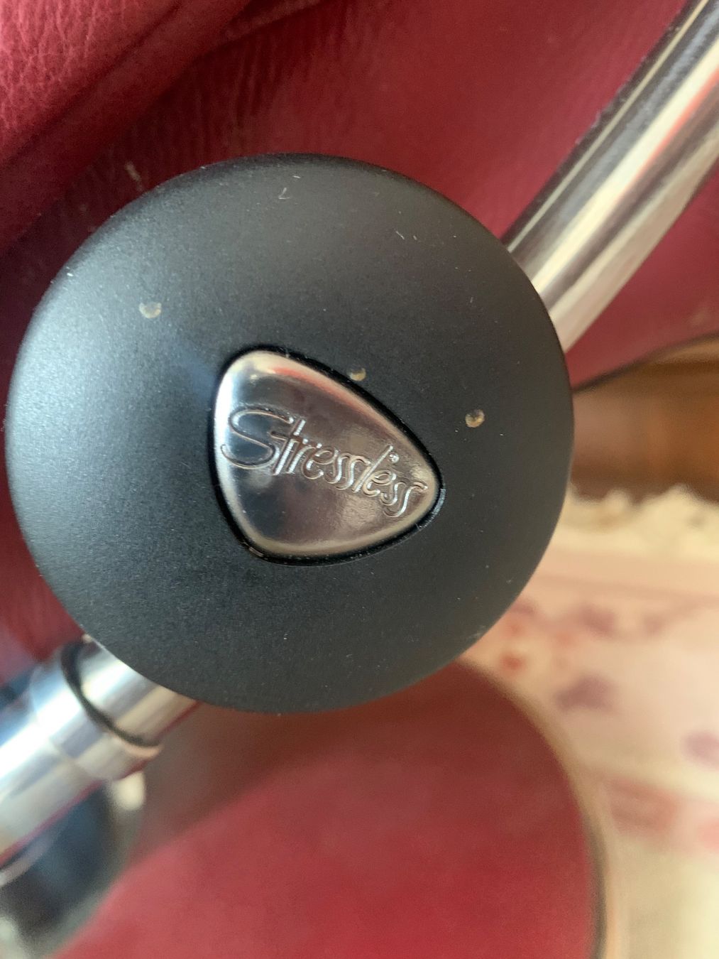 Stressless Poltrone: Stressless Blues Leder Sessel Rot inkl. Hocker – Usato da Wohlen AG venduto da joscha0102 1