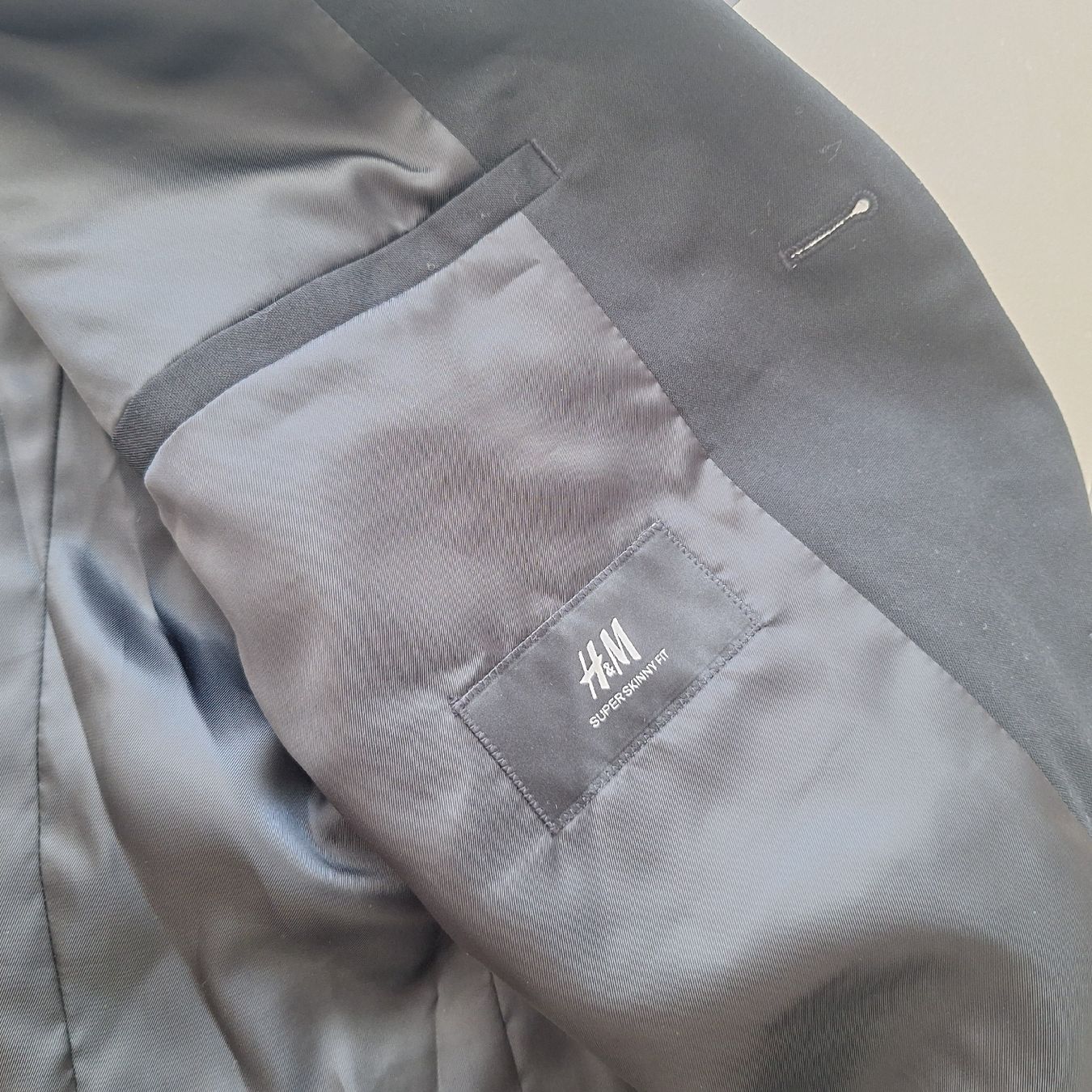 H&M Vestes: H&M Giacca BlacK S – D'occasion à Bellinzona par labottegadiElena 3