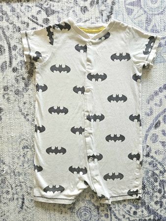 Kurzer Strampler Batman 80