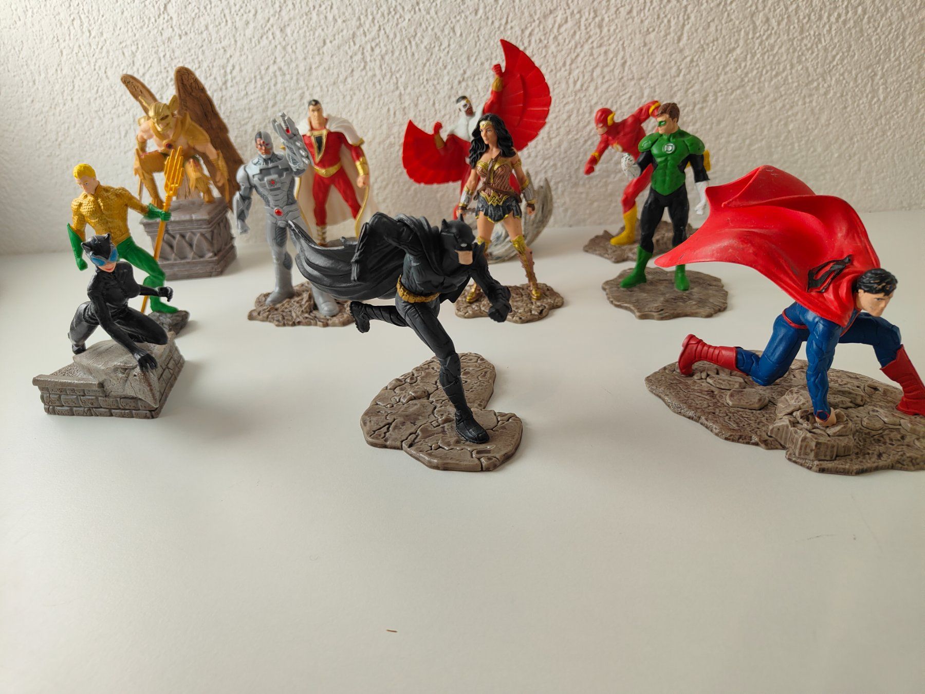 Schleich Statuette: Schleich DC Comics Marvel Justice League Avangers Sammlung – Usato da Thalwil venduto da FigurenFreunde 3