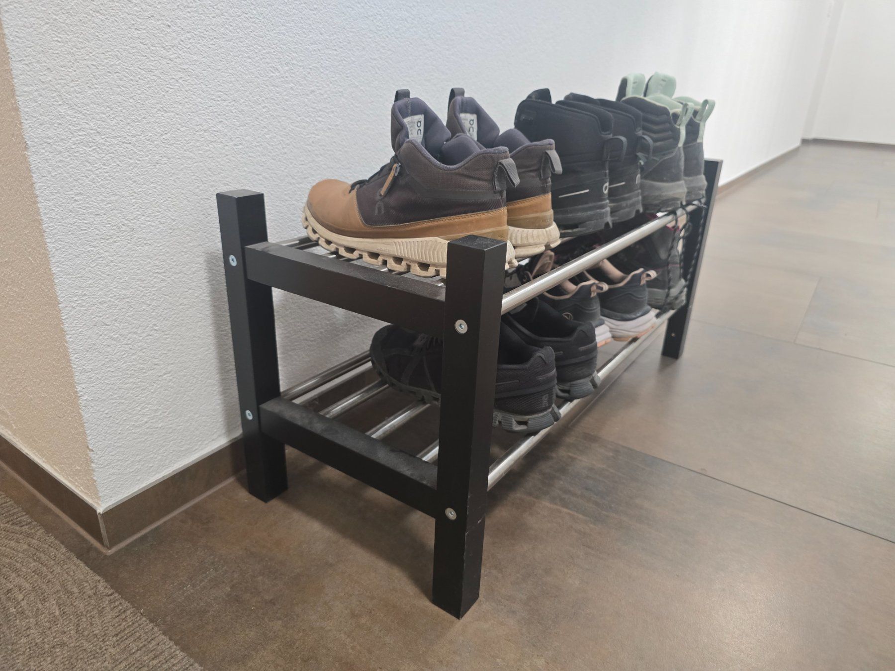 IKEA TJUSIG Schuhregal – Schwarz – sehr guter Zustand (Gebraucht) in Ried-Brig für CHF 10 – mit Lieferung auf Ricardo kaufen
