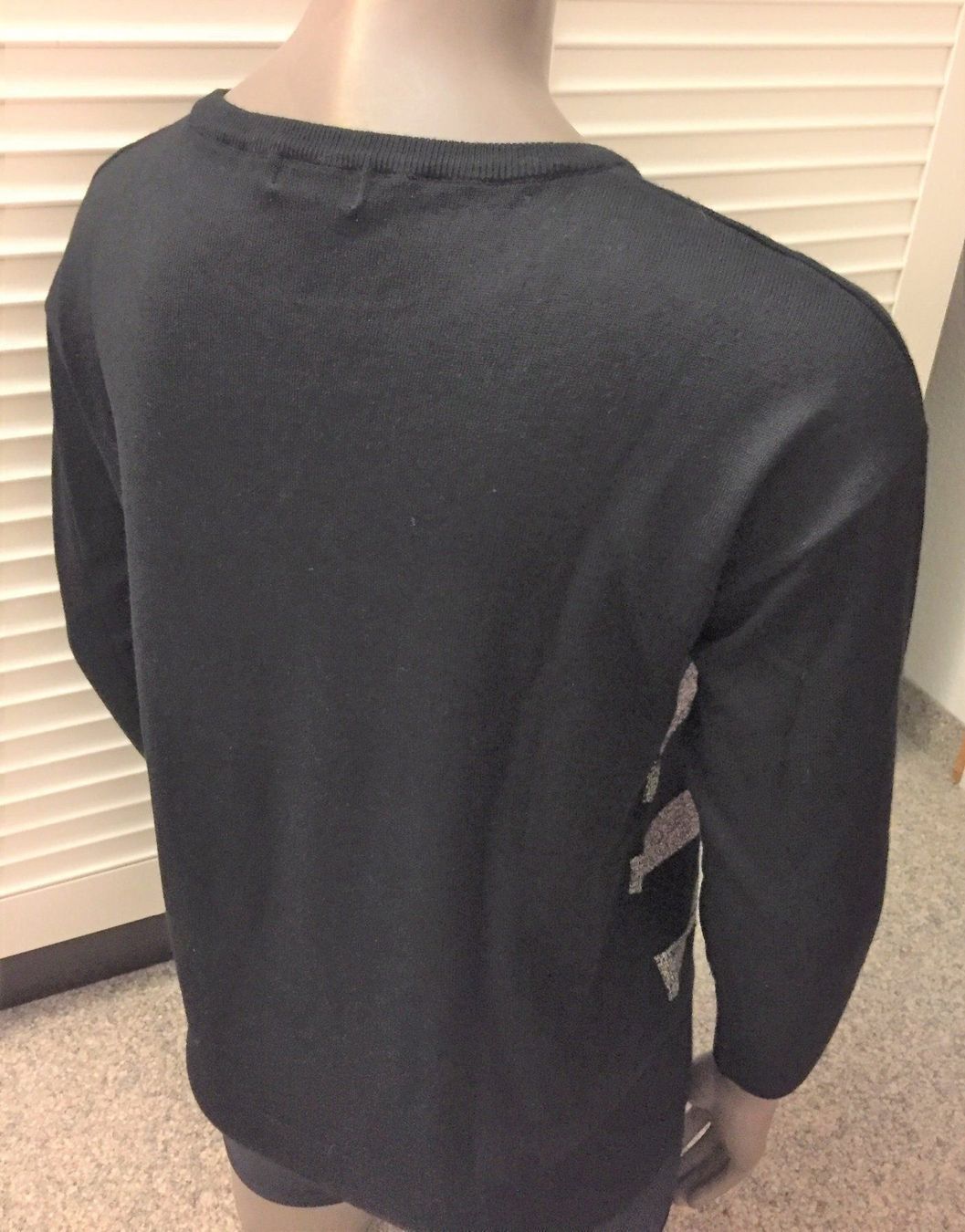 Maglioni & Felpe: Feinstrick Pullover schwarz, Lurexstreifen, GrS 36-38 – Usato da Adliswil venduto da eri.40 2