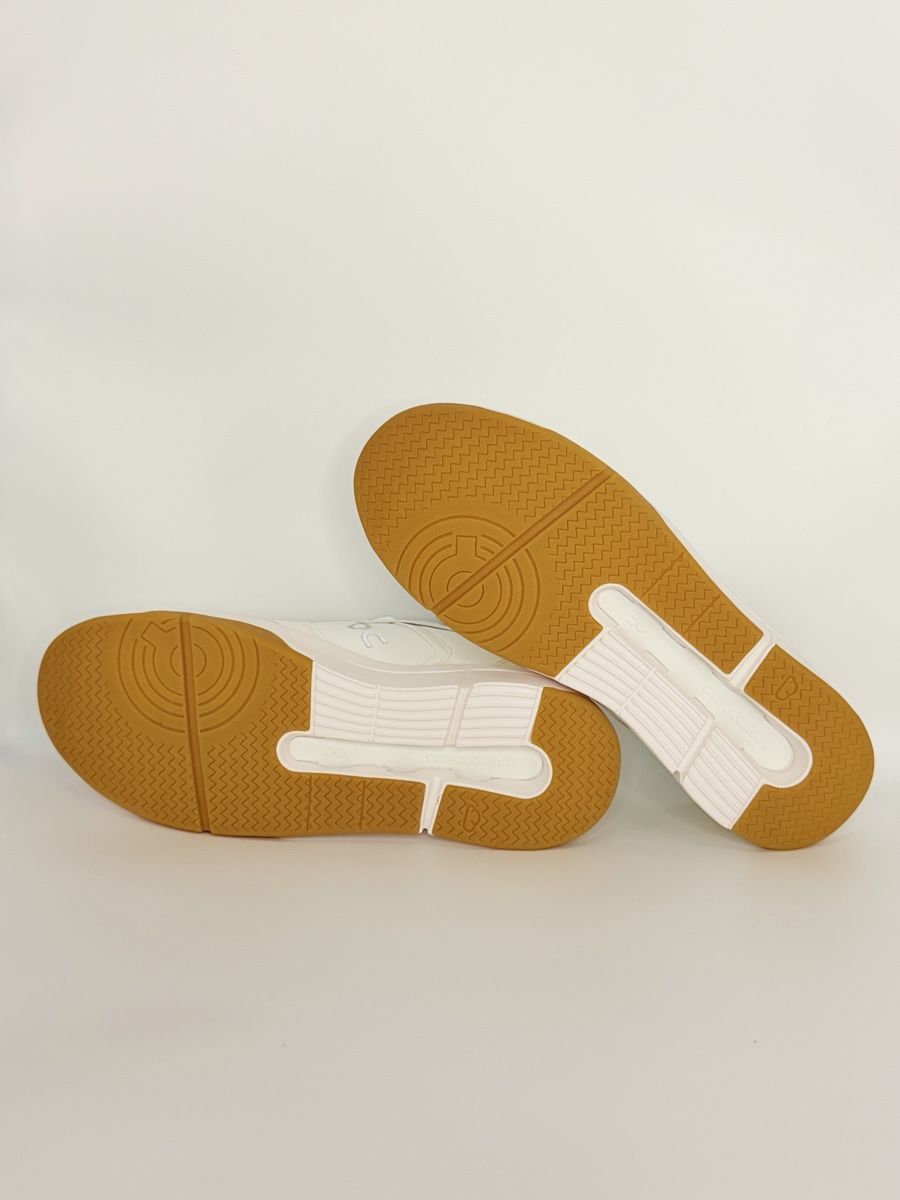 On Chaussures hommes: The Roger Clubhouse EU 43 – Neuf avec emballage d'origine à Oberengstringen par can_5gxb 3