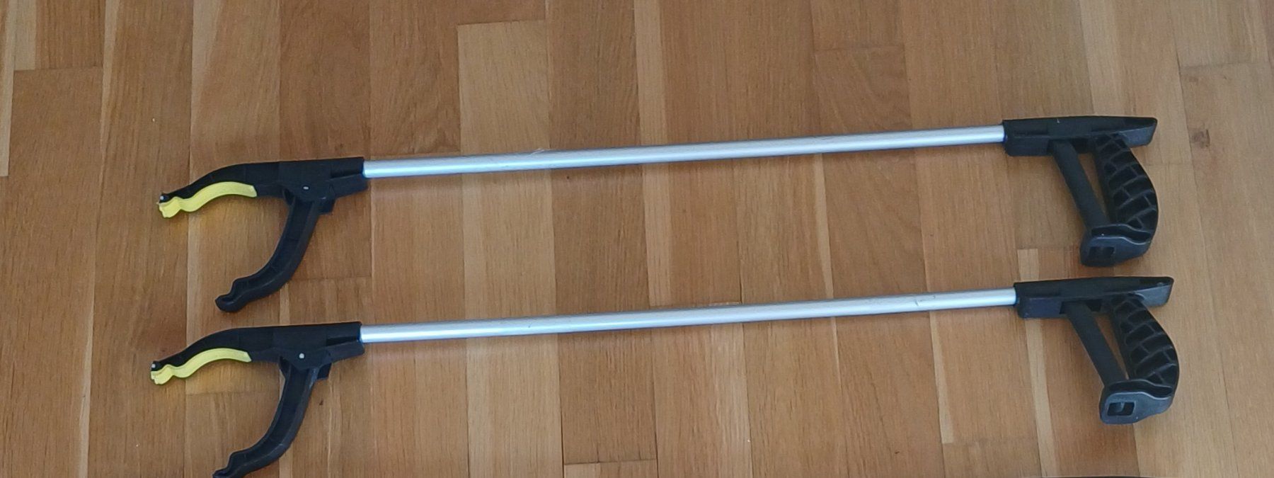Tutti gli attrezzi: 2 Stück Aufhebehilfe Kerrichtzange NEU – Nuovo (secondo la descrizione) da Pfeffikon LU venduto da SY-YoLo 2