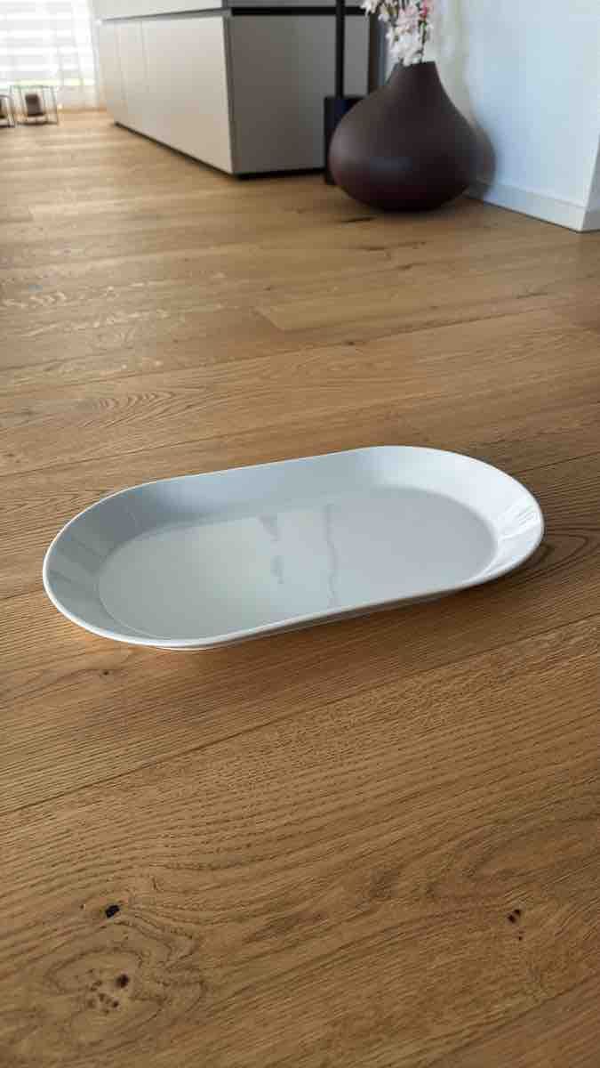 Servierplatten: Servierteller oval weiss Keramik neuwertig – Gebraucht aus Spreitenbach von jeremydaniels.ch