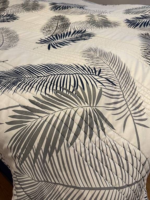 Decken: Tagesdecke 200x220cm – Gebraucht aus Oberbüren von dijbdn 1