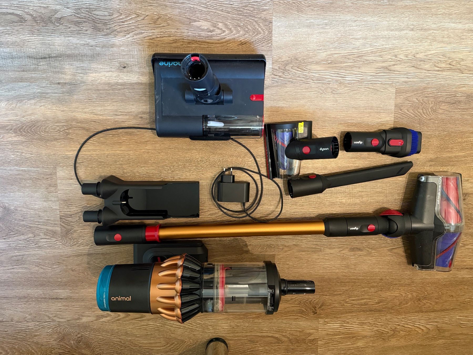 Dyson Aspirapolveri & Accessori: ** Dyson V16 Piston Animal Submarine Staubsauger** – Usato da Pieterlen venduto da GoOnStage