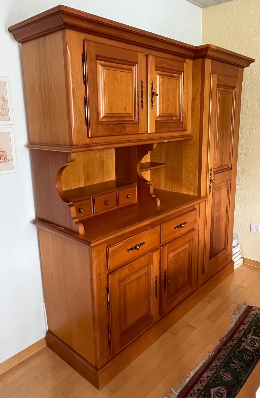 Credenze: Buffet Kirschbaum Massivholz ("Berner Buffet") / Wohnzimmer – Usato da Buchs AG venduto da Hagizahn 1