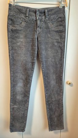 NILE  🩶  feincord hose grau  grösse S