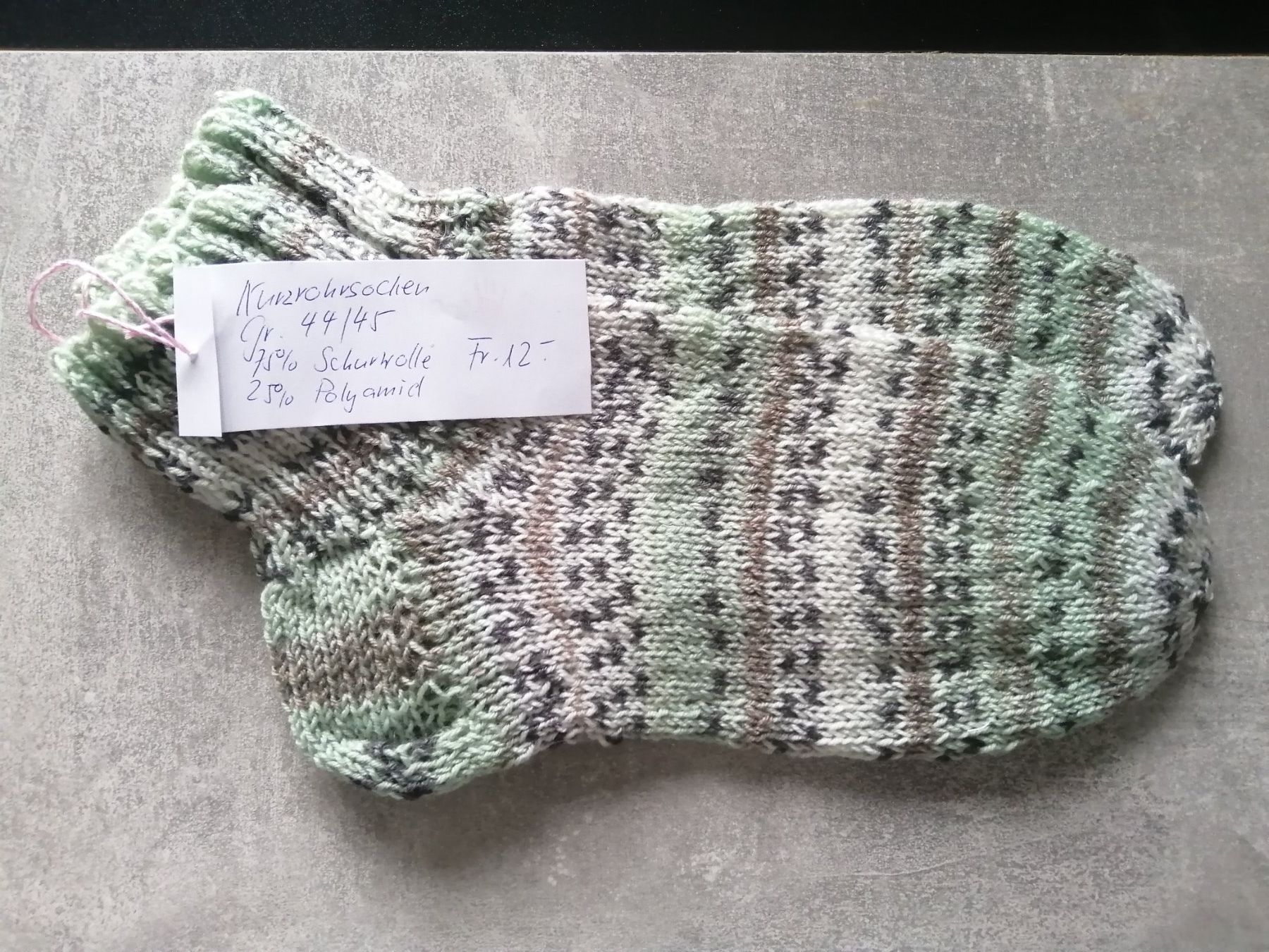 Calze: Kurzrohrsocken handgestrickt, Grösse: 44/45 – Nuovo (secondo la descrizione) da Altstätten SG venduto da willipatricia