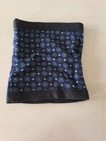 Schlauchschal mit schönem Muster