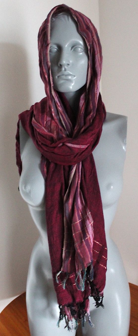 Foulard & Sciarpe: Grosses Tuch, Umhang  166 cm x 95 cm – Usato da Locarno venduto da madame-tus-sauds 4