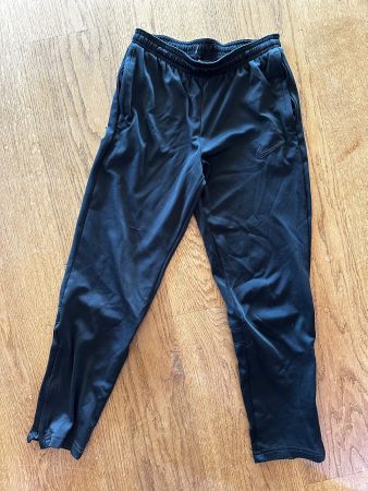 Traininerhose Nike Gr. 147-158