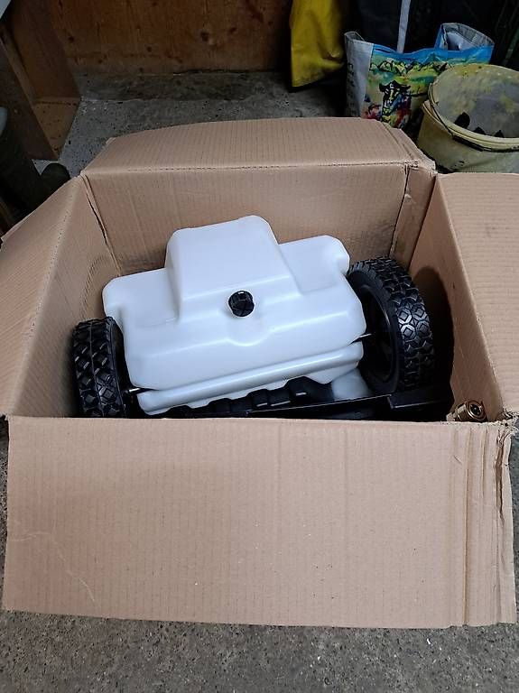 Medizinaltechnik: Elektrischer Sprüher 30L auf Rollwagen – Neu und originalverpackt aus Liebistorf von Aico1