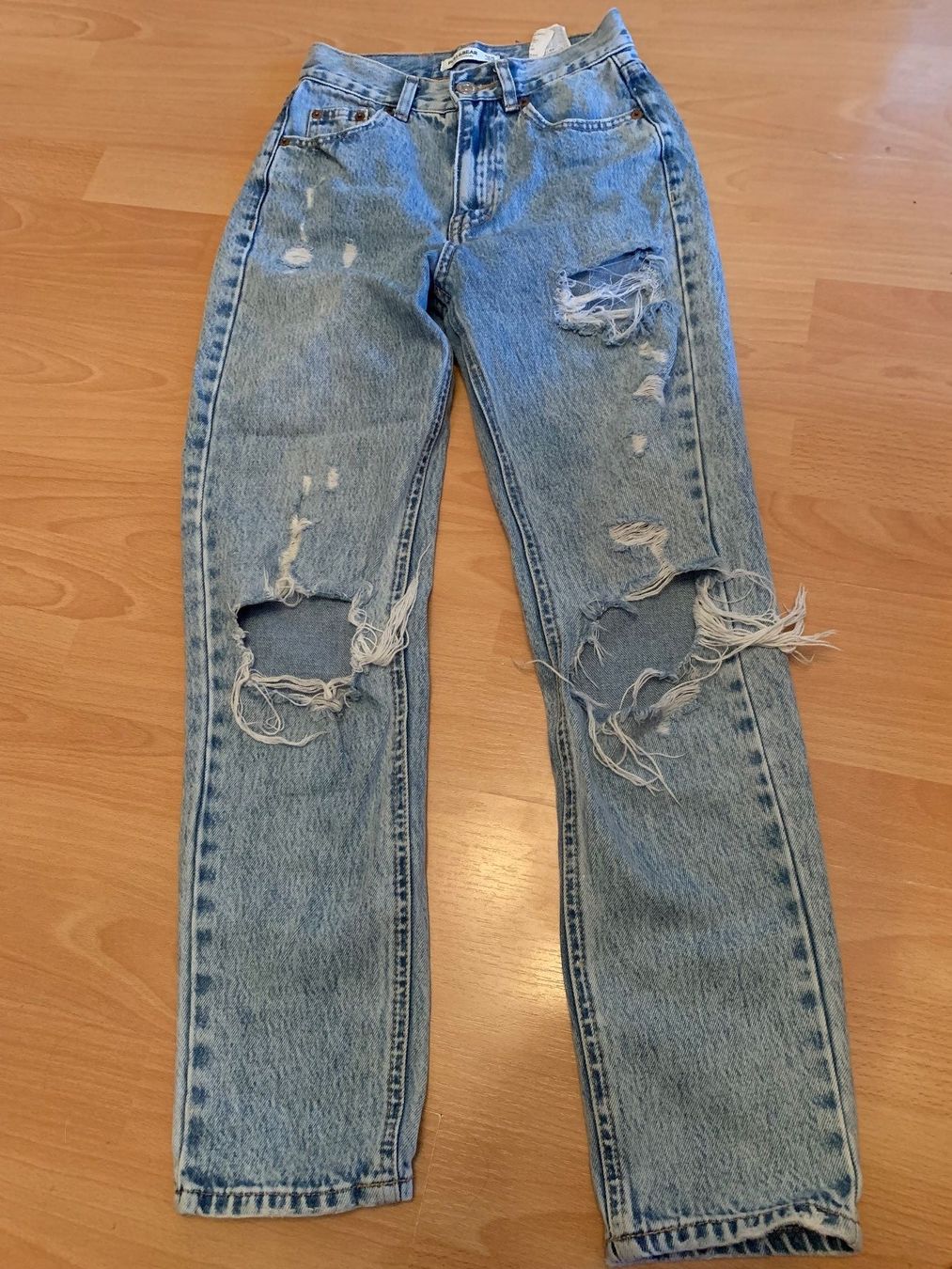 Jeans: Joli jeans Pull&Bear t. 32 – Usato da MEYRIN venduto da Gwendo10