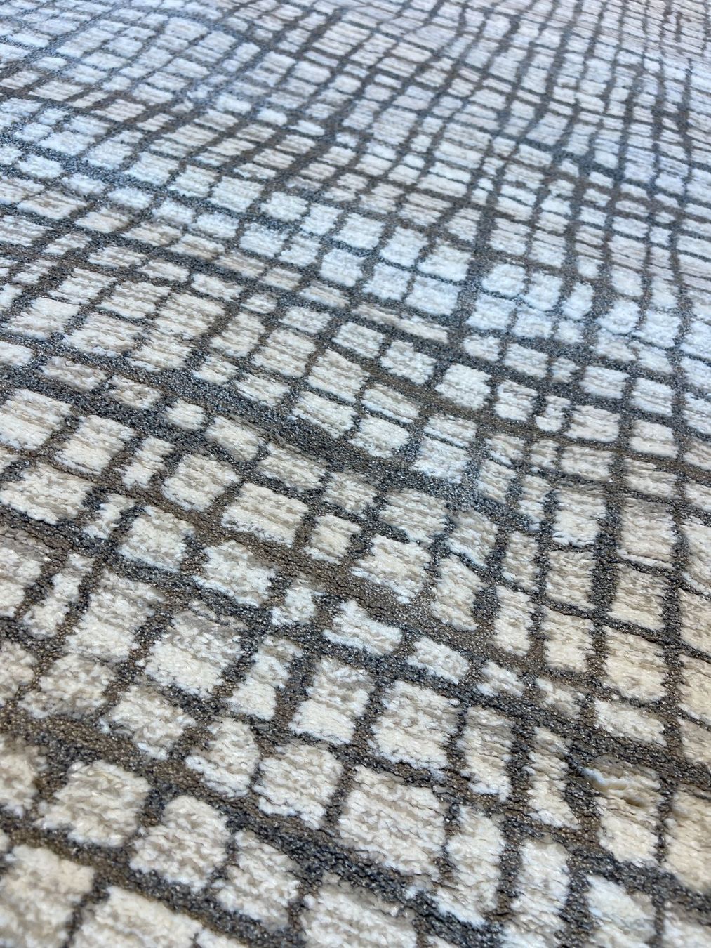 Teppiche: Moderner Designerteppich – Neu (gemäss Beschreibung) aus Zürich von NE-0 1