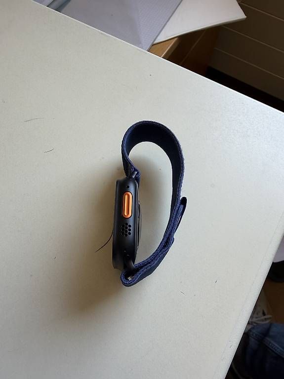 Apple Smartwatch: Apple Watch Ultra 2 Black GPS + Cellular – Usato da Genève venduto da dav_z5z2 2