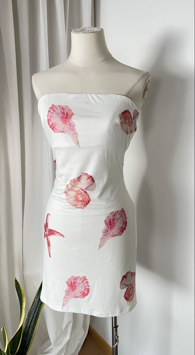Vestiti: Dress neu white – Nuovo (secondo la descrizione) da Baden venduto da kar_rm7y