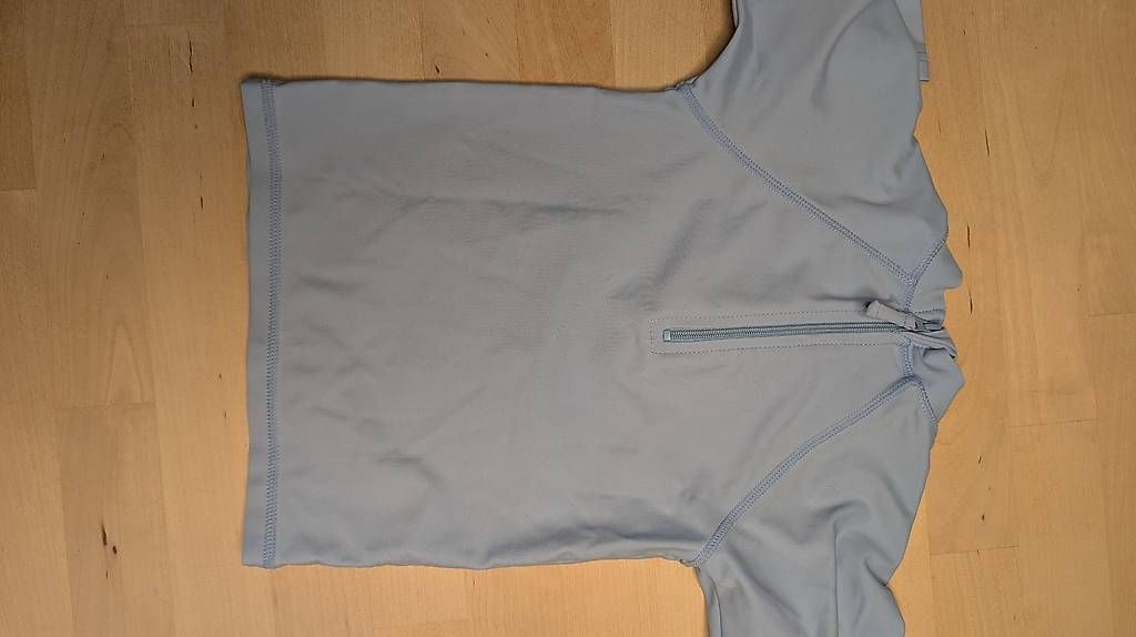 Costumi da bagno: Uv Shirt 80 hellblau – Usato da Zürich venduto da albalm 1