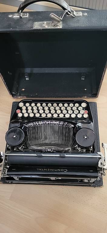Macchine da scrivere: Continental Schreibmaschine – Usato da Bellach venduto da Kebjeer