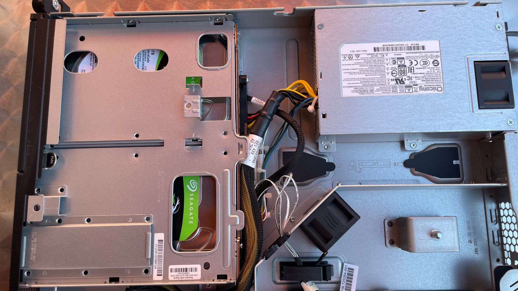 Hewlett Packard Server: HP ProLiant DL20 Gen9 Server - NEU! - Intern Server 3 – Nuovo (secondo la descrizione) da Glattfelden venduto da cybermaxx 6