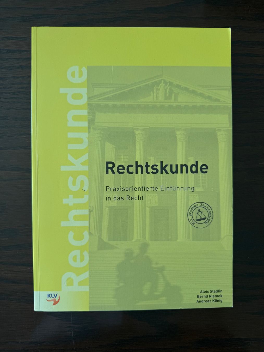 Libri: Rechtskunde Lehrbuch – Usato da Binningen venduto da Dan_Shachar