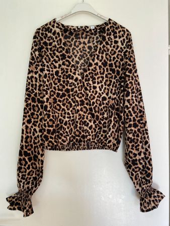 Bluse Leoprint, Fashionnova gr S