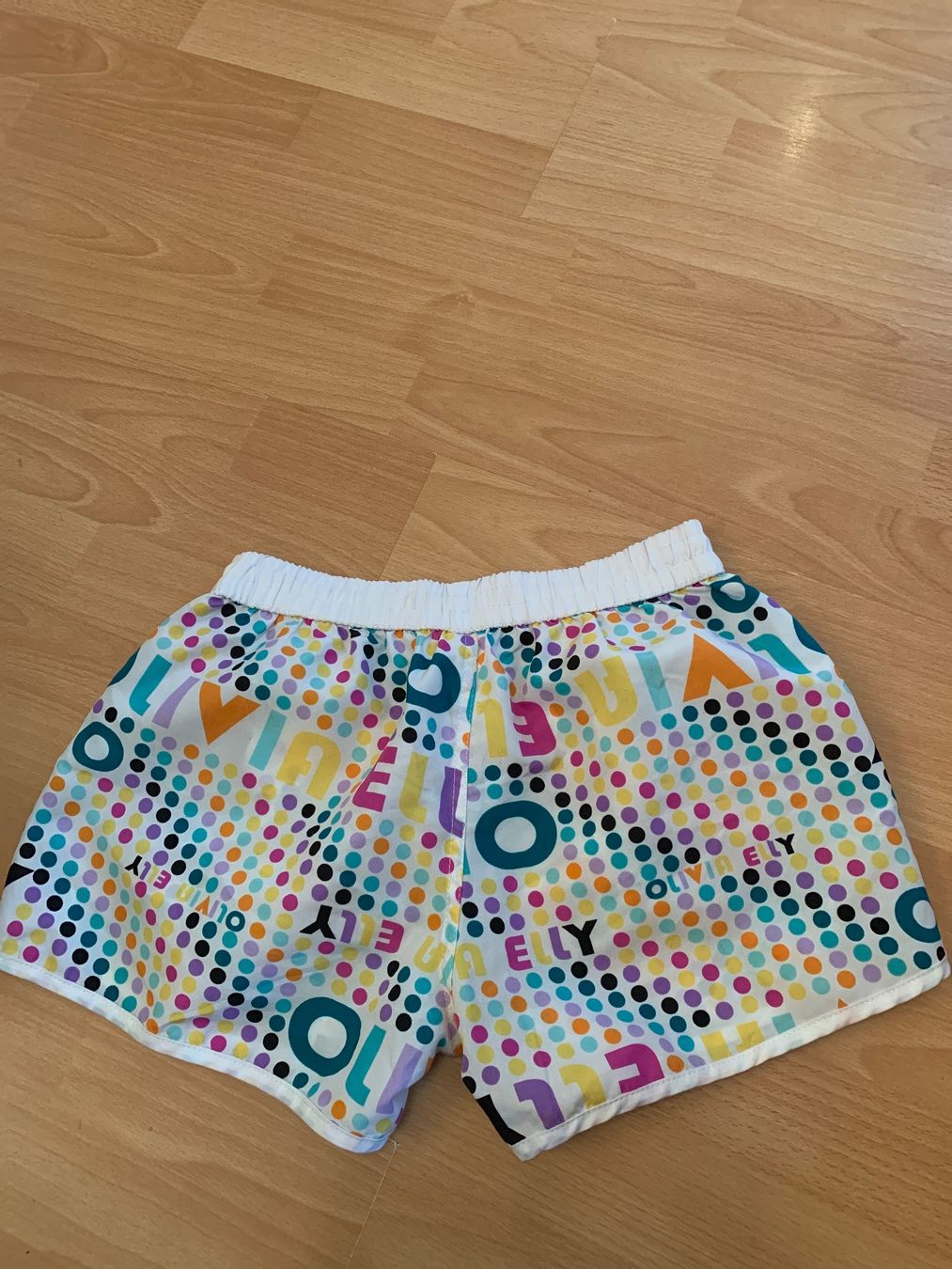Hosen: Joli short d’été taille 36-38 – Gebraucht aus MEYRIN von Gwendo10 1