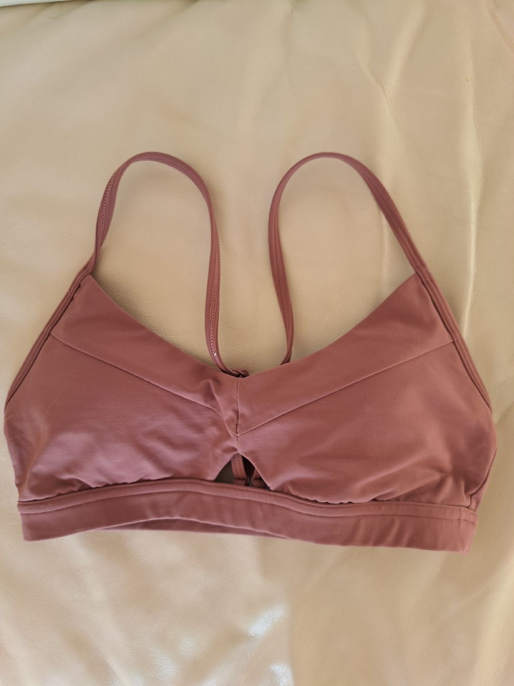 Lululemon Top: Lululemon Sport Top – Usato da Thalwil venduto da sternenstaub369 1