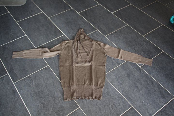 Pullover & Sweatshirts: Pullover braun 38 – Gebraucht aus Eschenbach SG von Anisti13