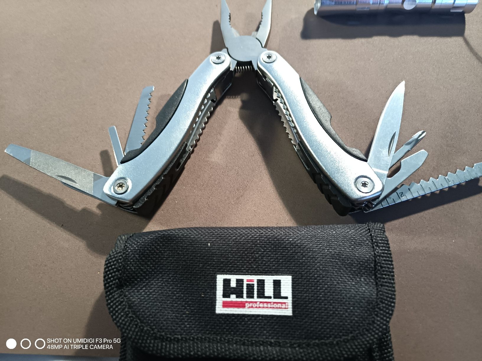 Taschenmesser: Multitool mit Lampe und Etui Marke Hill Professional neu – Neu (gemäss Beschreibung) aus Aarwangen von to-hirschi 4
