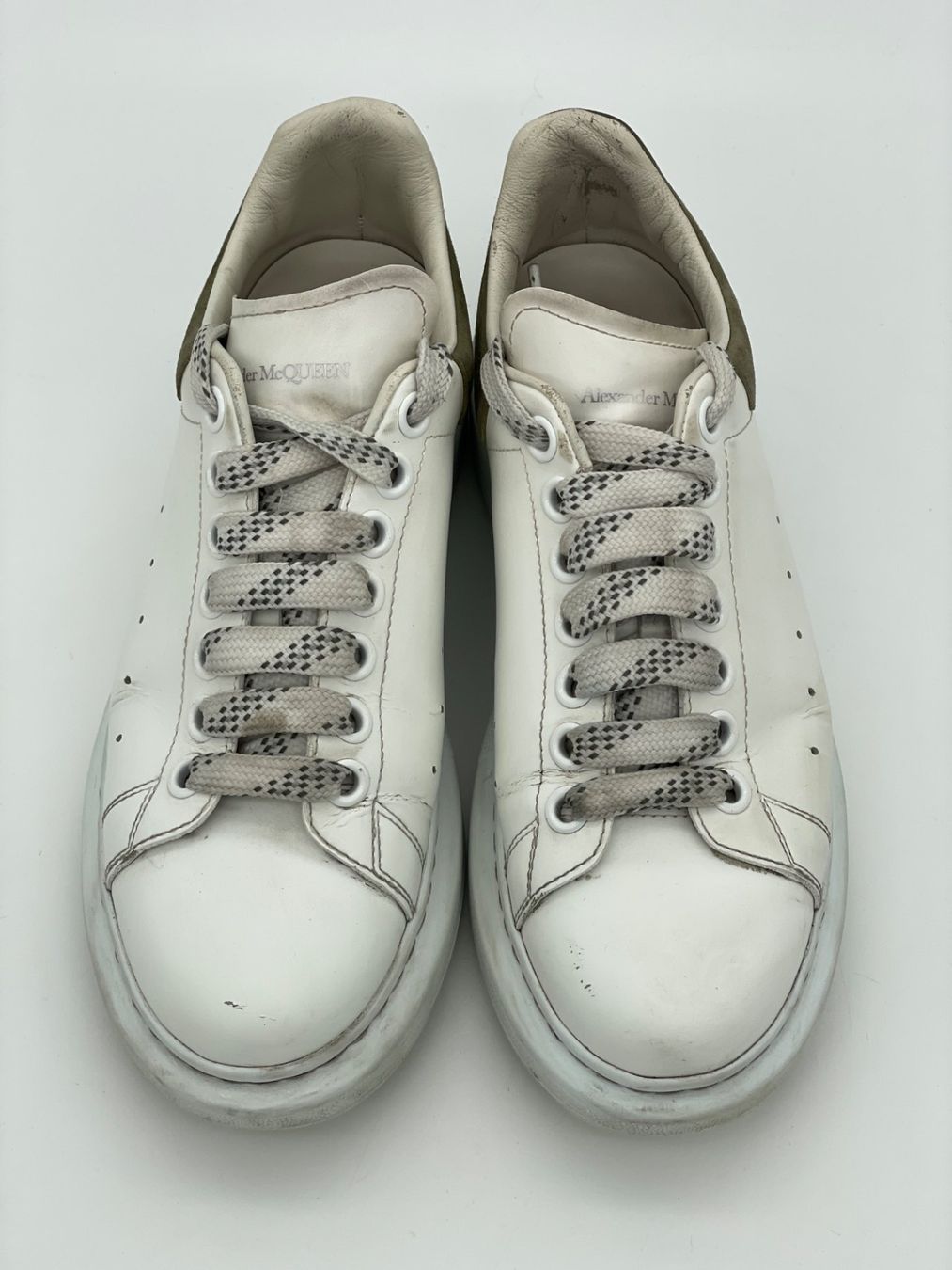 Alexander Mcqueen Scarpe da donna: Alexander McQueen Oversized Platform Sneaker EU 38 Weiß – Usato da Zürich venduto da shoe_shop 4