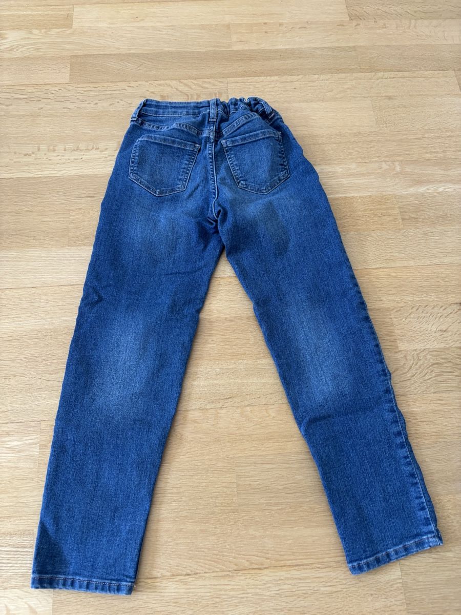 H&M Pantaloni: Jean relaxed Mädchen 134 – Usato da Fribourg venduto da dafral 3