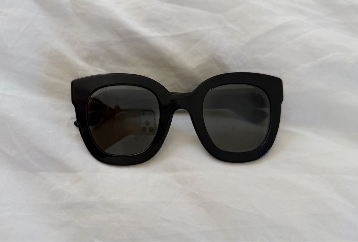 Gucci Lunettes & Verres: Elegant black sunglasses GUCCI – D'occasion à Uster par Monika_OB